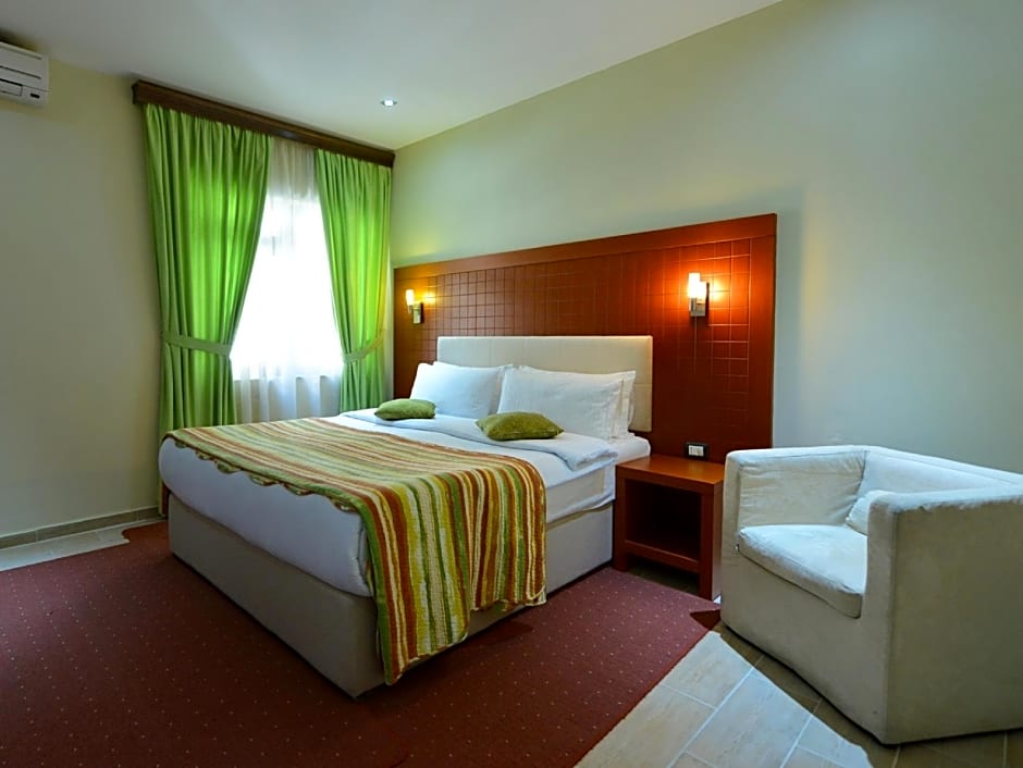 City Hotel Tirana