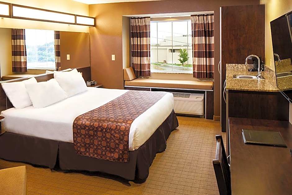 Microtel Inn & Suites by Wyndham St Clairsville/Wheeling