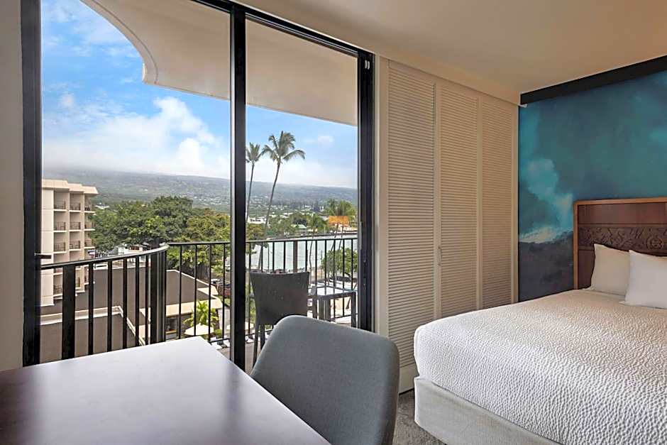 Courtyard by Marriott King Kamehameha's Kona Beach Hotel