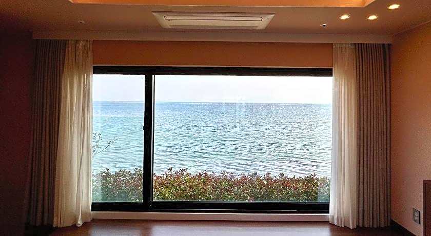 Gyeongnam goseong Hotel With7