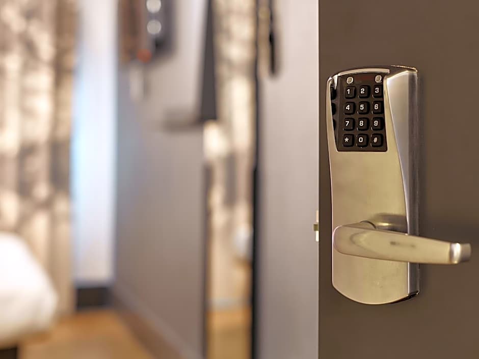 B&B HOTEL Strasbourg Aeroport