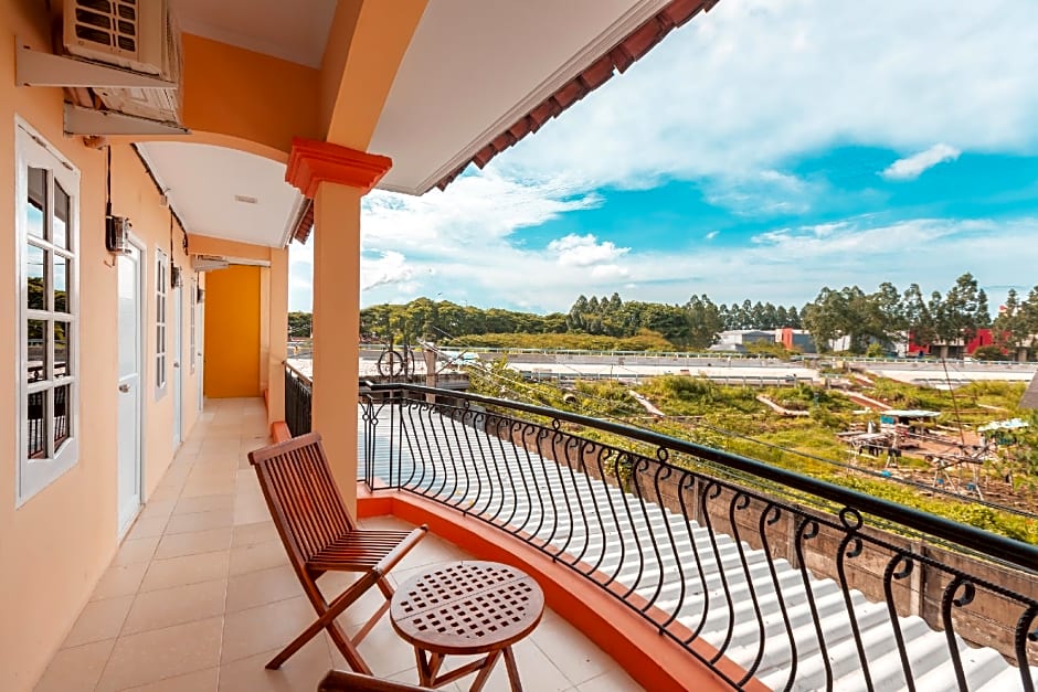 OYO 3132 Mahkota Sivali