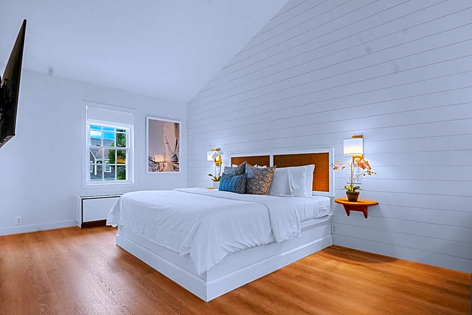 Nantucket Inn