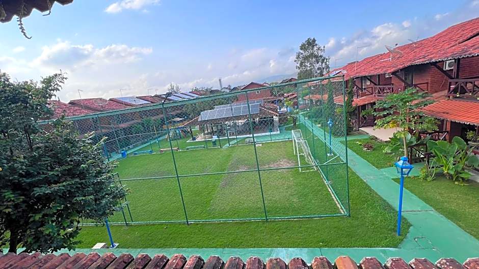 Chalé Lazer Gravatá com 3 suítes - na Suíça Brasileira