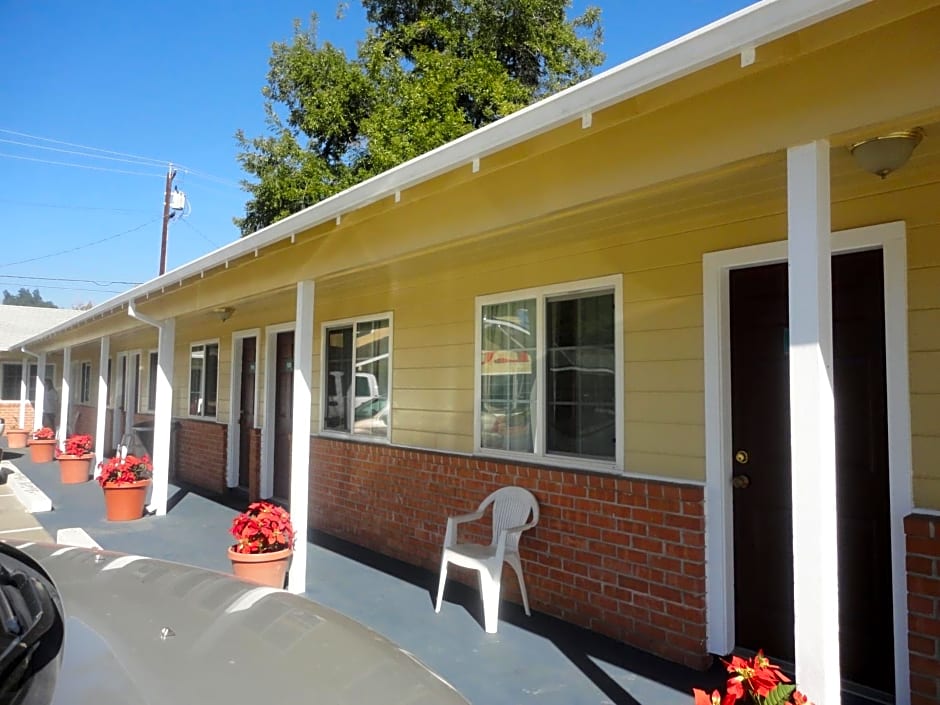 Colusa Motel