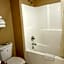 Garden Inn & Suites