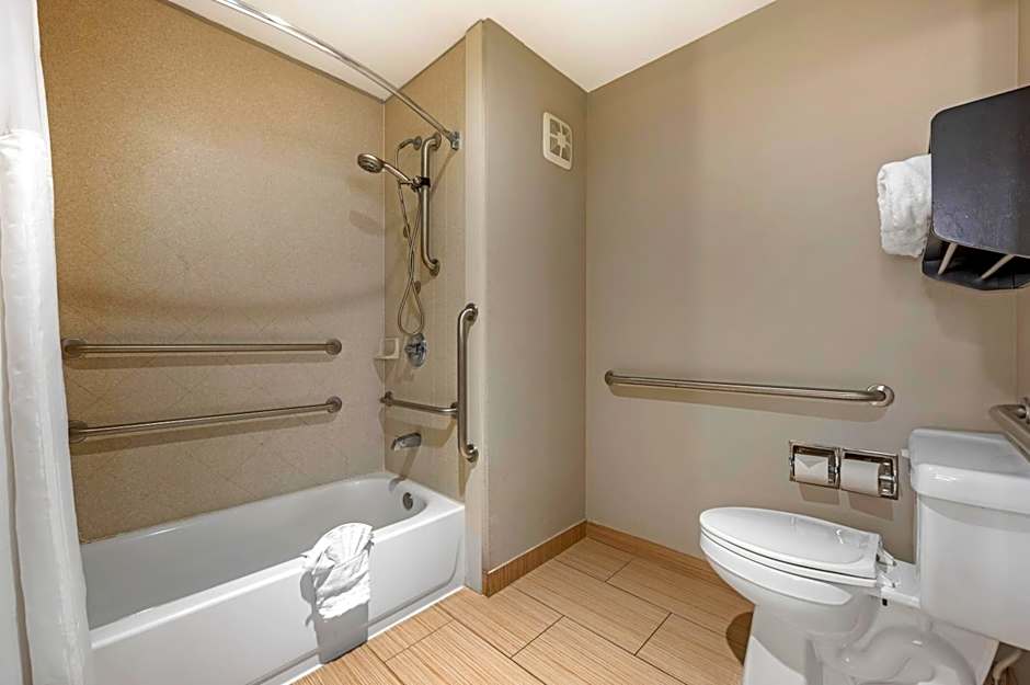 Best Western Plus Lafayette Hotel University Area