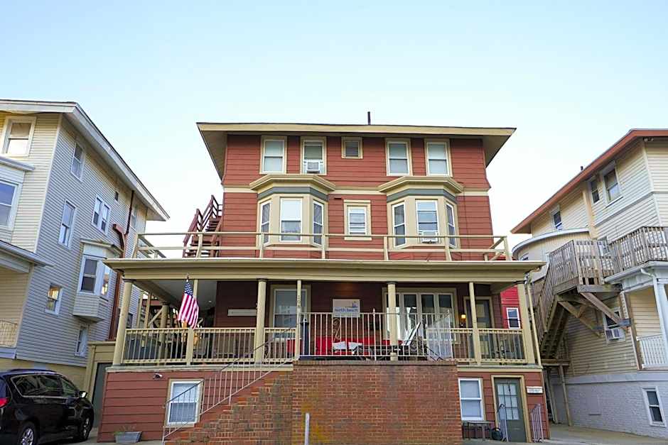 North Beach Hotel
