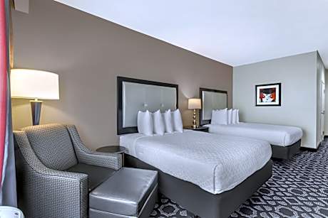 Queen Room with Two Queen Beds - Communication Assistance/Disability Access/Non-Smoking