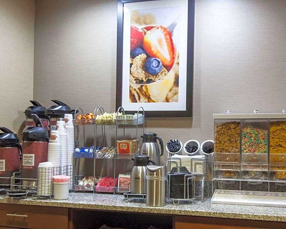 Comfort Suites Central / I-44