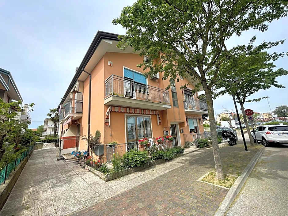 Big Apartment with 3 rooms