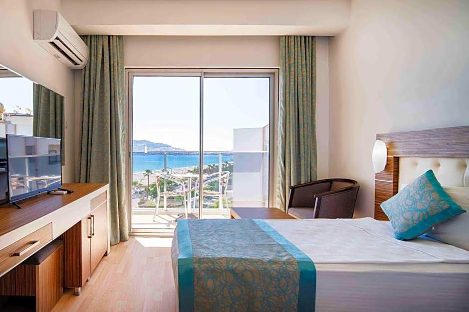 Blue Diamond Alya Hotel