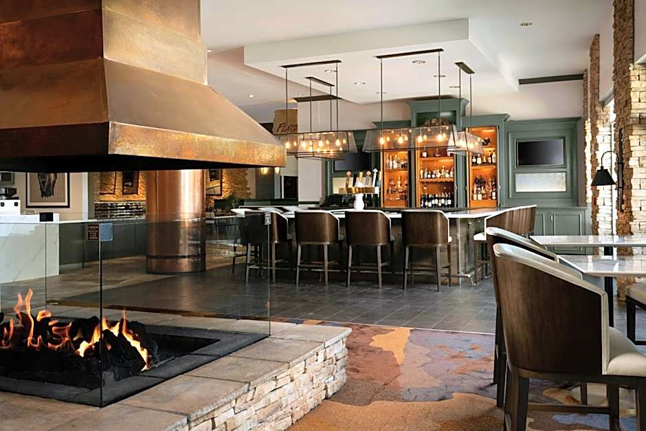 Renaissance by Marriott Boulder Flatiron Hotel