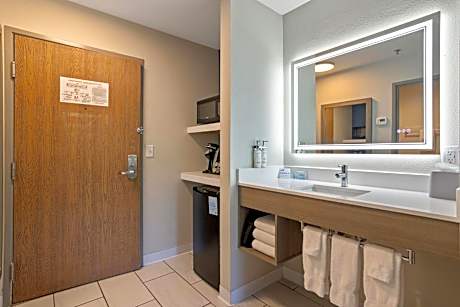 Standard King Room with Roll-In Shower - Communications Access