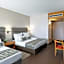 C Hotel Neve Ilan