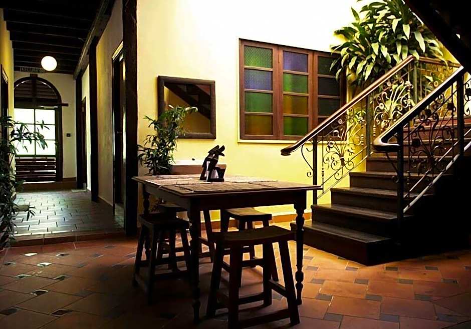 Kuching Waterfront Lodge