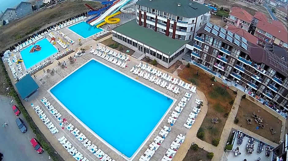 Carpediem Diamond Hotel