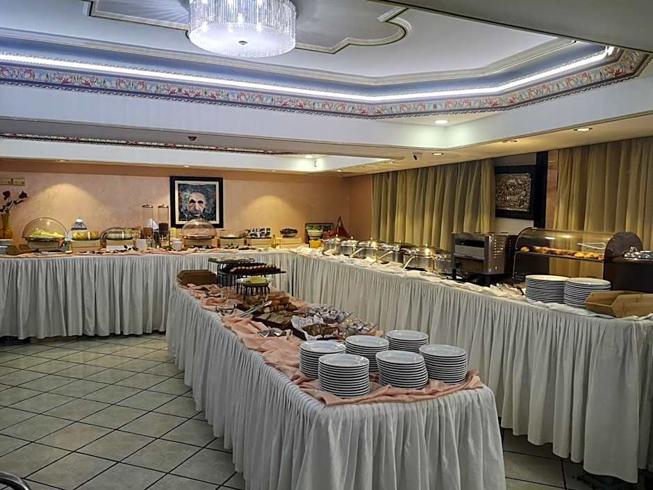 Majliss Hotel Downtown