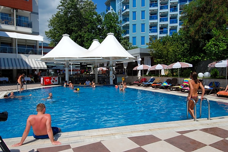 Grand Okan Hotel