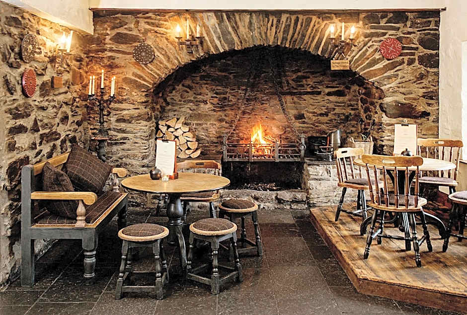 The Falls Of Dochart Inn