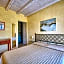 Villa Casa Lucia by PosarelliVillas