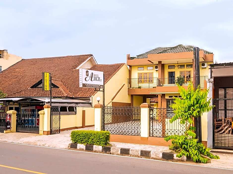 OYO 2395 Hotel Aden 2 Syariah