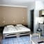 Niriis Hotel
