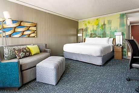 King Room with Sofa Bed and Adapted Tub - Mobility and Hearing Accessible