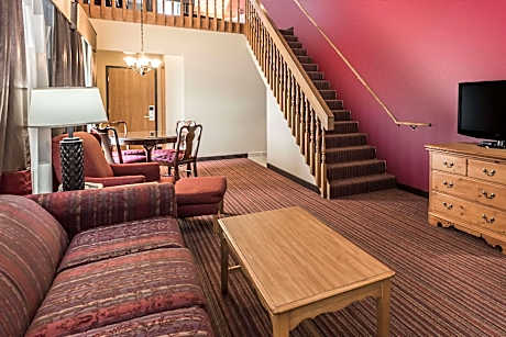 1 Queen Bed Suite Non-Smoking