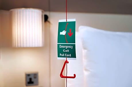 Queen Room - Mobility Access