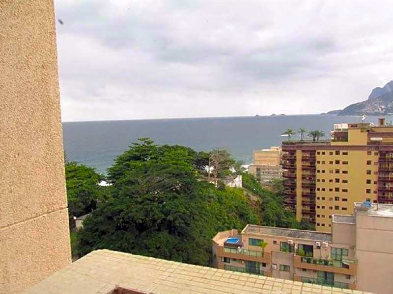 MS145. Excelente apartamento em andar alto no Arpoador!