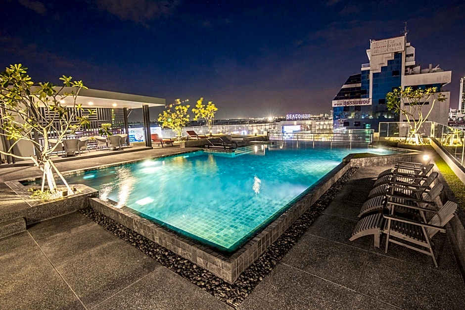 De Botan Srinakarin Hotel & Residence
