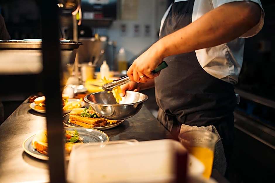 The Rose & Crown, Ashbury