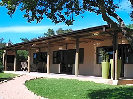 Thunzi Bush Lodge