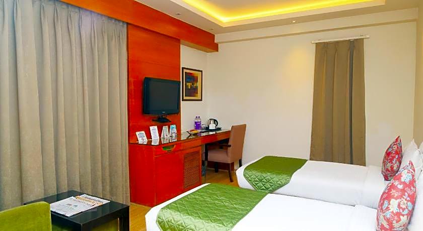 Hotel Saket 27