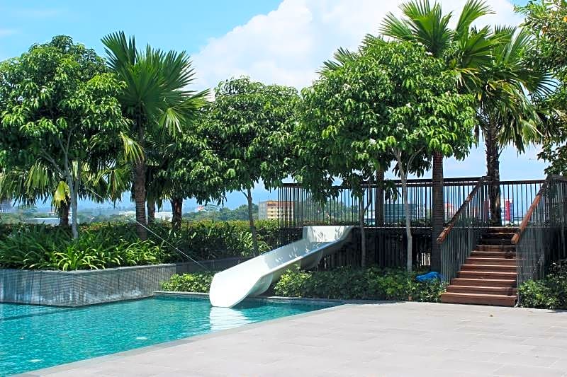 Sunset Seaview Vacation Condo City Centre @ IMAGO Shopping Mall