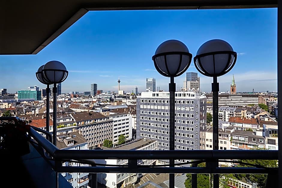 Clayton Hotel Dusseldorf