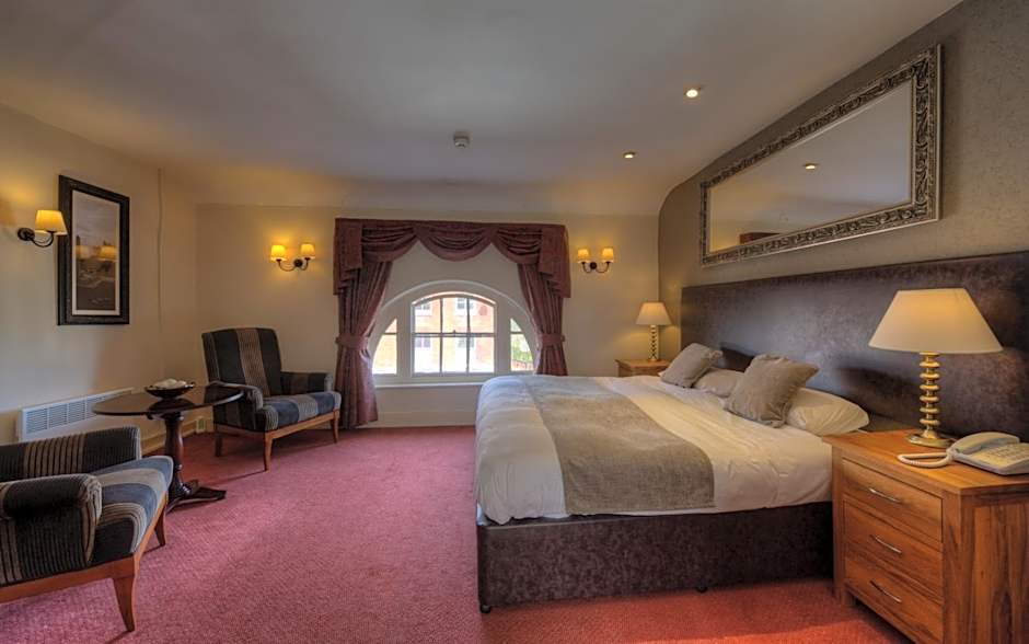 Dog & Partridge by Chef & Brewer Collection