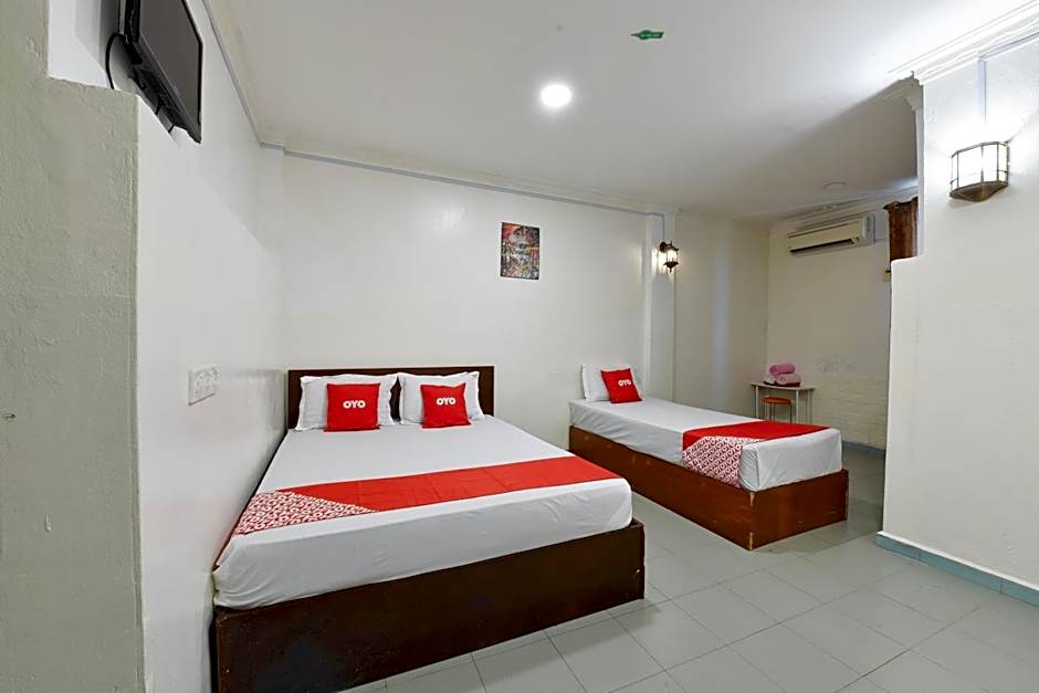 Hotel O Indah