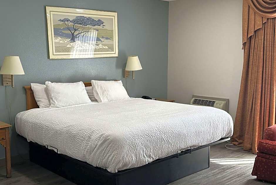 Days Inn by Wyndham Medford