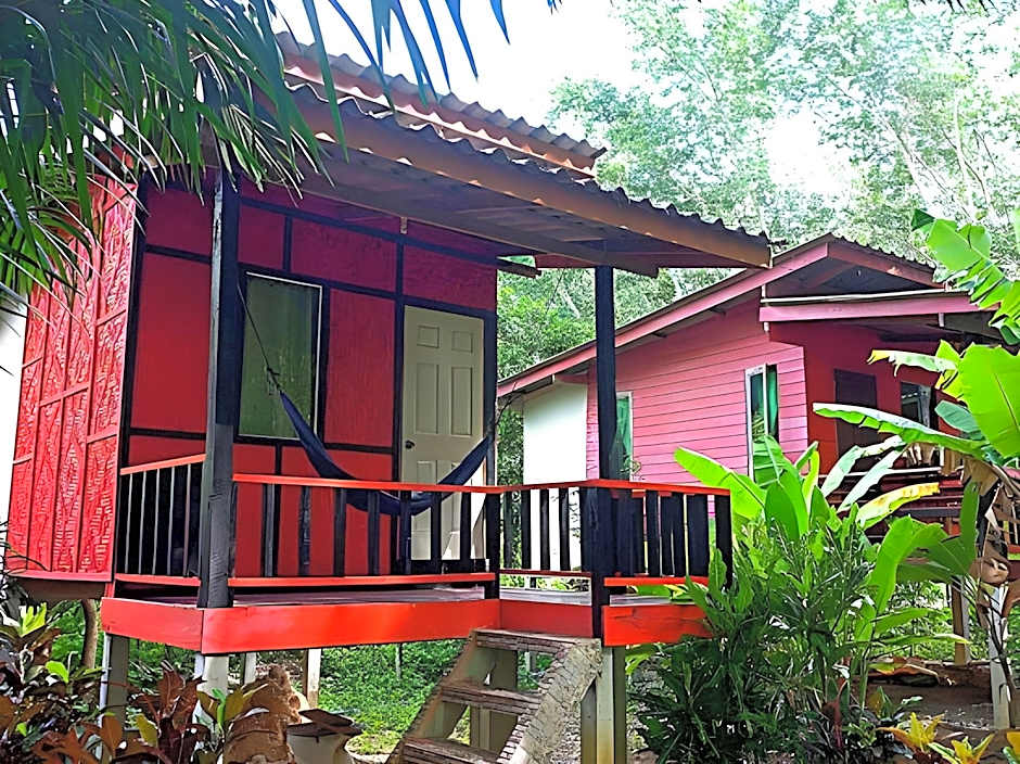 Lanta Maikeaw Bungalow