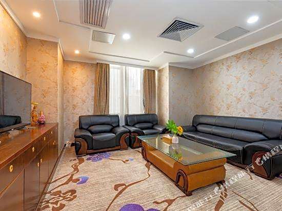 Oriental Silk Hotel