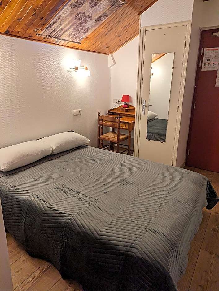 AUBERGE DES PINS