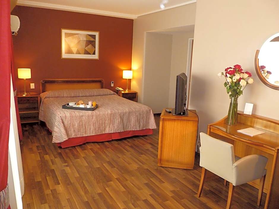 Tritone Hotel