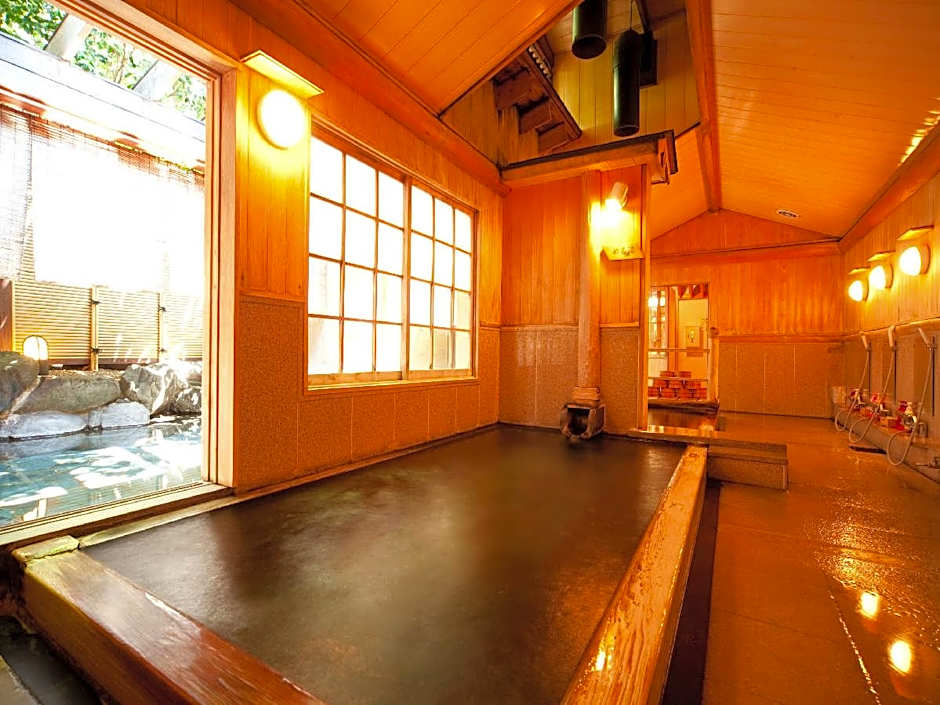 Yufuin Kutsurogi No Yado Nanakawa