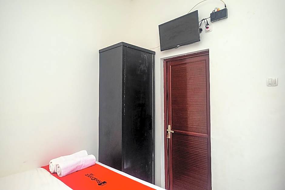 RedDoorz near Ambarrukmo Area