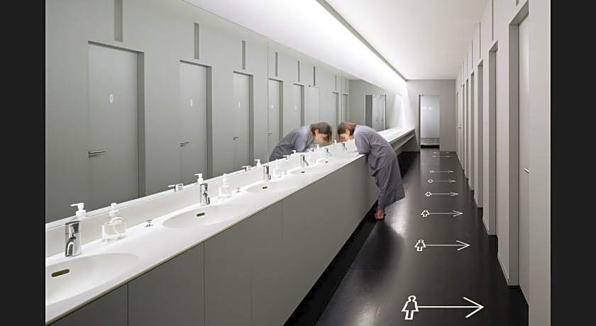 9h nine hours Narita Airport