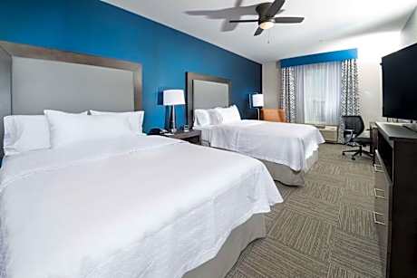 One-Bedroom Queen Suite with Two Queen Beds - Non-Smoking