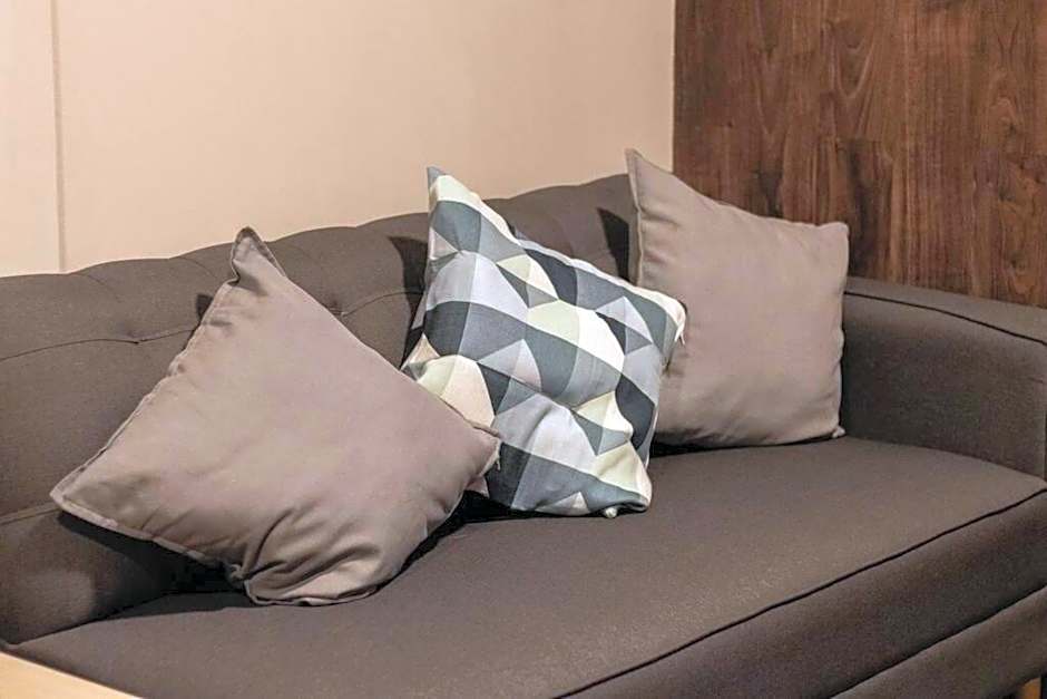 205 Zocalo Cathedral 2bdrmB 2Bath fits 10 AC Apt