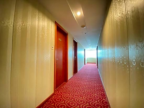 Qingzhu·Xinyin Hotel (Lishe Airport Shiqi Subway Station Branch)